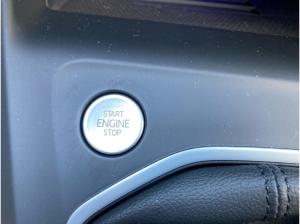 Volkswagen Golf VIII LIFE 1.5TSI NP.37 5JG.HEAD-UP.NAVI.SHZG.LED