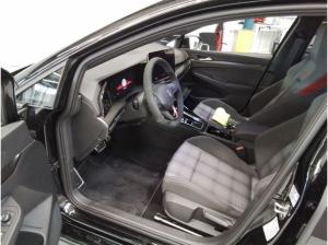 Volkswagen Golf 8 - GTI - DCC PANO AHK  STANDHEIZUNG / 8-fach Bereift / Garantie