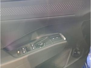 Volkswagen T-Roc R-Line 1.5l eTSI Navi AHK Ganzjahresreifen