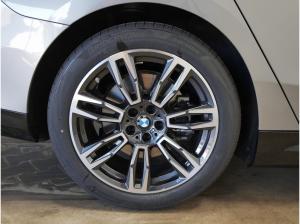 BMW i5 eDrive40 M Sport //Stop&Go AHK HeadUp B&W