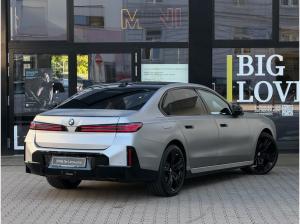 BMW 740 xDrive Limousine M Sport HUD PANO ACC AHK