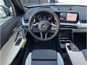 BMW X1 sDrive20i M Sport HUD PANO ACC AHK RFK NAVI