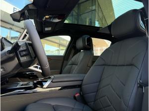 BMW 740 xDrive Limousine M Sport HUD PANO ACC AHK