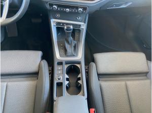 Audi Q3 advanced 40TFSI quattro S-trc LED Navi ACC
