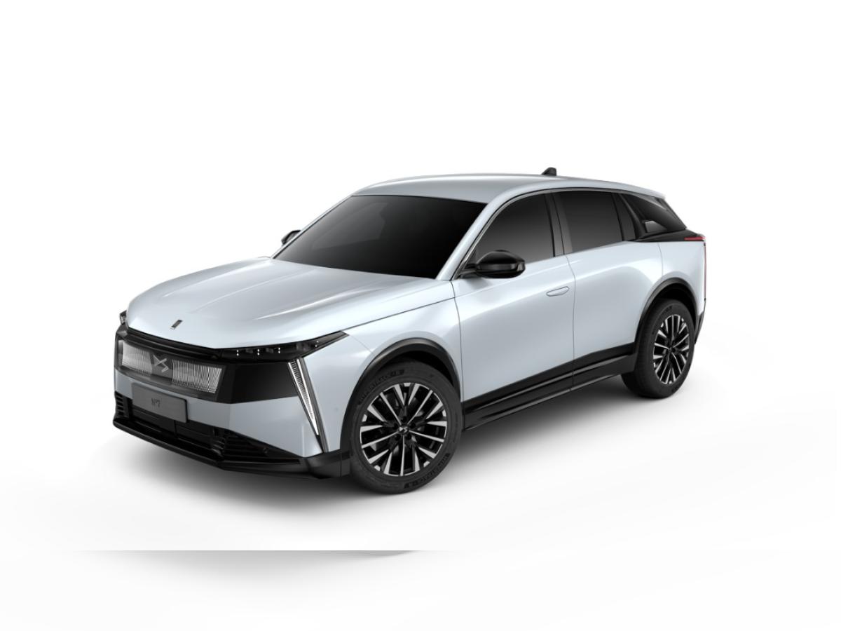 DS Automobiles N°7