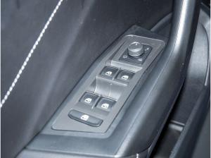 Volkswagen T-Roc 2.0 TDI R-Line 4Motion DCC Navi IQ-LED APP
