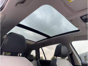 Volkswagen Golf VIII Variant Style 2.0 TDI IQ AHK KAM PANO