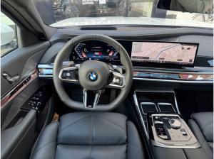 BMW 740 740d xDrive M Sport DA/PA Prof SkyPano TV AHK