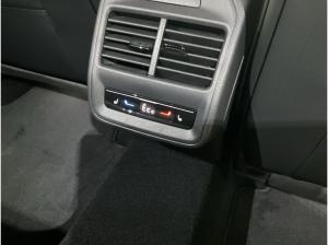 Volkswagen Passat 1.5 eHybrid 130kW DSG R-Line VOLLAUSSTATTUNG