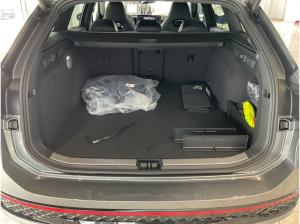 Volkswagen Passat 1.5 eHybrid 130kW DSG R-Line VOLLAUSSTATTUNG