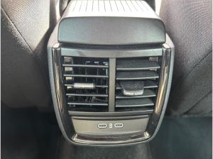 Skoda Kamiq Selection Tour 1.0 TSI DSG - LED ALU KAMERA SHZ NAVI PDC LM ACC ZV