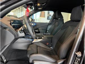 BMW X3 xDrive20d AT Navi Tempom.aktiv Bluetooth PDC HeadUp