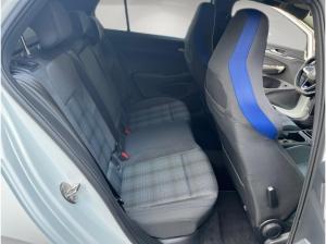 Volkswagen Golf VIII Lim. GTE 1.5 TSI eHybrid DSG - HUD Navi Area View ACC LM SHZ LED Plus PDC
