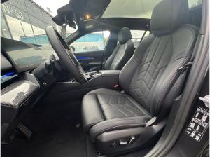 BMW 520 520d xDrive M Sport PANO AHK St-Hzg PA-Prof H&K 20