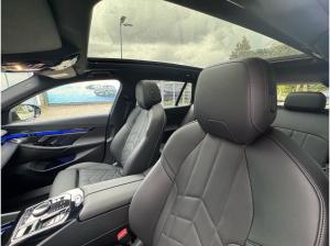 BMW 520 520d xDrive M Sport PANO AHK St-Hzg PA-Prof H&K 20