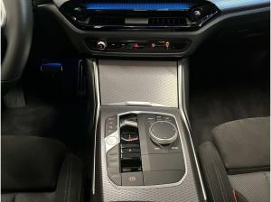 BMW 330 330e xDrive Touring M Sport Pro HUD PANO AHK RFK LM