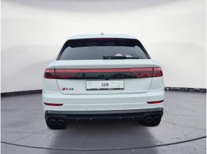 Audi SQ8 (4MT)