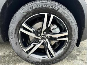 Volvo XC40 B3 Plus Dark/AHK/360°CAM/Privacy/