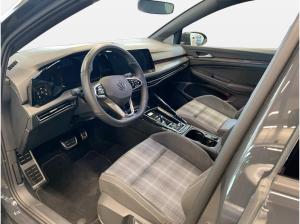 Volkswagen Golf VIII GTD 2.0 TDI DSG AUT LED LM PDC SHZ