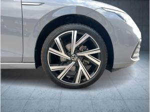 Volkswagen Golf Style 1.5 eTSI DSG ACC LED KAMERA NAVI