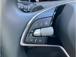 Skoda Superb Combi Selection 2.0TDI 4x4 MATRIX.PSD.TravelA.AHK.HUD.eHECK.NAV.KAM.KESSY.SHZ.Sm