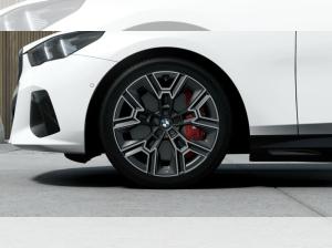 BMW i5 xDrive40 Touring*Vorführwagen mit 31%=32.130 EUR brutto Nachlass* Übernahme April 2027