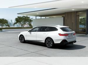 BMW i5 xDrive40 Touring*Vorführwagen mit 31%=32.130 EUR brutto Nachlass* Übernahme April 2027