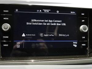 Volkswagen Taigo R-Line 1.5l TSI DSG IQ.LIGHT AHK NAVI PDC