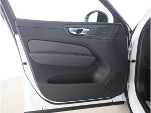 Volvo XC60 T8 AWD Plus Black Edition Christal White  Plug-In Hybrid ! SOFORT VERFÜGBAR !