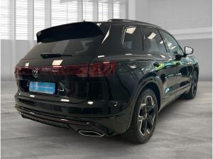 Volkswagen Touareg R-Line 3.0 TDI V6 Automatik 4Motion