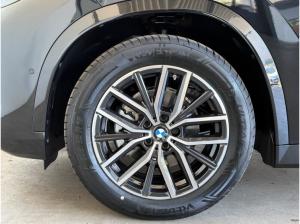 BMW iX1 eDrive20 * sofort verfügbar *M Sport* 360 Grad Kamera * ACC * Head-Up*