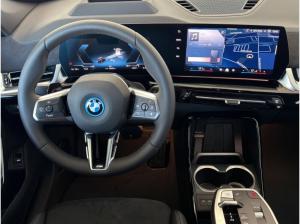 BMW iX1 eDrive20 * sofort verfügbar *M Sport* 360 Grad Kamera * ACC * Head-Up*