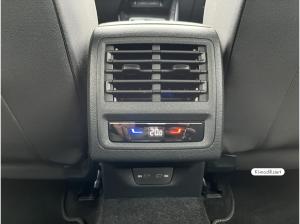 Volkswagen Golf VIII Variant 2.0 TSI, *1,99%*, STYLE, DSG, NAVI, AHK, RFK, LED+, TRAVELASSIST,