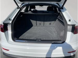 Audi Q8 50 TDI qu Matrix Pano StandHzg 360°Kamera HuD AHK