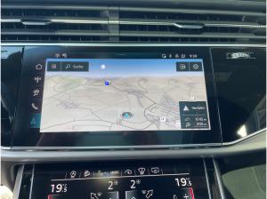 Audi Q8 50 TDI qu Matrix Pano StandHzg 360°Kamera HuD AHK