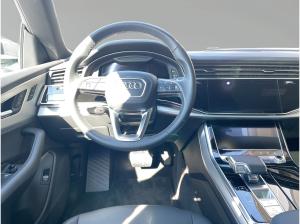 Audi Q8 50 TDI qu Matrix Pano StandHzg 360°Kamera HuD AHK