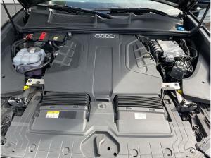 Audi Q8 50 TDI qu Matrix Pano StandHzg 360°Kamera HuD AHK