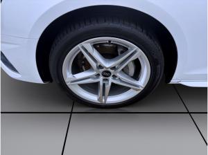 Audi A4 Avant 40 TDI ADVANCED NAVI+ KAMERA SITZHZG PDC