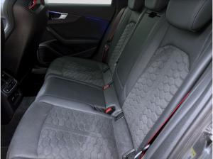 Audi RS4 Avant Q RS Competition Plus PANO AHK MATRIX NAVI B&O HuD