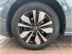 Volkswagen Golf VIII 2.0 TDI DSG "MOVE" Navi LED PDC SHZ