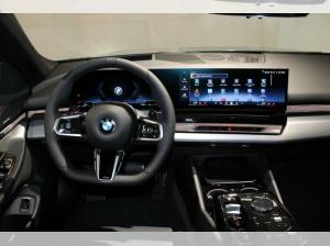 BMW 520 d Touring LAGERABVERKAUF inkl. 18 Zoll Winterkomplettradsatz!