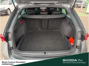 Skoda Octavia Combi RS 2.0 l TSI DSG 245 PS Sportsitze LED Scheinwerfer Einparkhilfe vorne   hinten