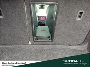 Skoda Octavia Combi RS 2.0 l TSI DSG 245 PS Sportsitze LED Scheinwerfer Einparkhilfe vorne   hinten