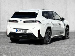 BMW iX3 40 SOFORT VERFÜGBAR * M Sport Pro * AC-Laden Professional (22kwh AC) * harman/kardon * Panoramadach