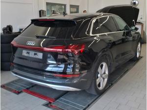 Audi e-tron ADVANCED QUATTRO 50 ELECTR. (313 PS) /NAVI/PDC/KLIMA/SHZ/DAB UVM.