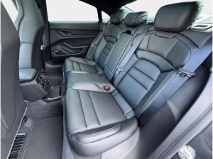 Porsche Taycan 4 Black Edition