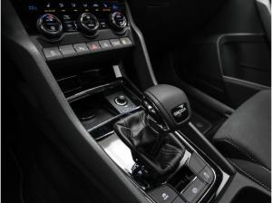 Skoda Karoq 2.0 TDI Sportline AHK Navi Pano Kamera Matrix