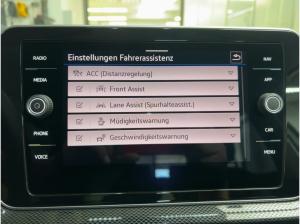 Volkswagen T-Cross 1.0 TSI Goal Rear View Travel Assist App