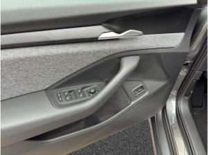 Skoda Superb Selection Combi 2.0 TDI DSG 150PS *AHK* / Mehrere Farben verfügbar!