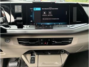 Volkswagen Multivan Life Motor: 2,0 l TDI SCR Getriebe: 7-Gang-Doppelkupplungsgetriebe Radstand: 3124 mm KÜ kurzer Überh